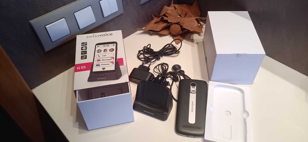 Телефон за възрастни с Андроид. Swissvoice
