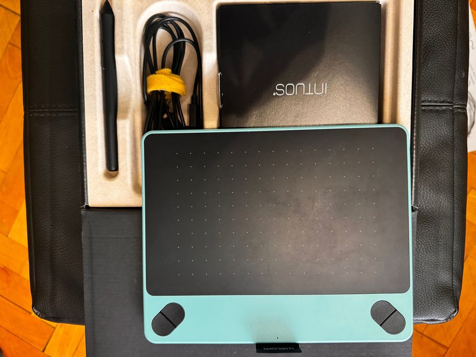 Графичен таблет Wacom Intuous Draw Син
