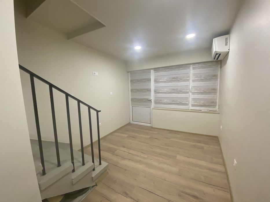 Дава се под наем Офис в Варна, Колхозен пазар - 49 кв.м за 382.5 € - Снимка #5