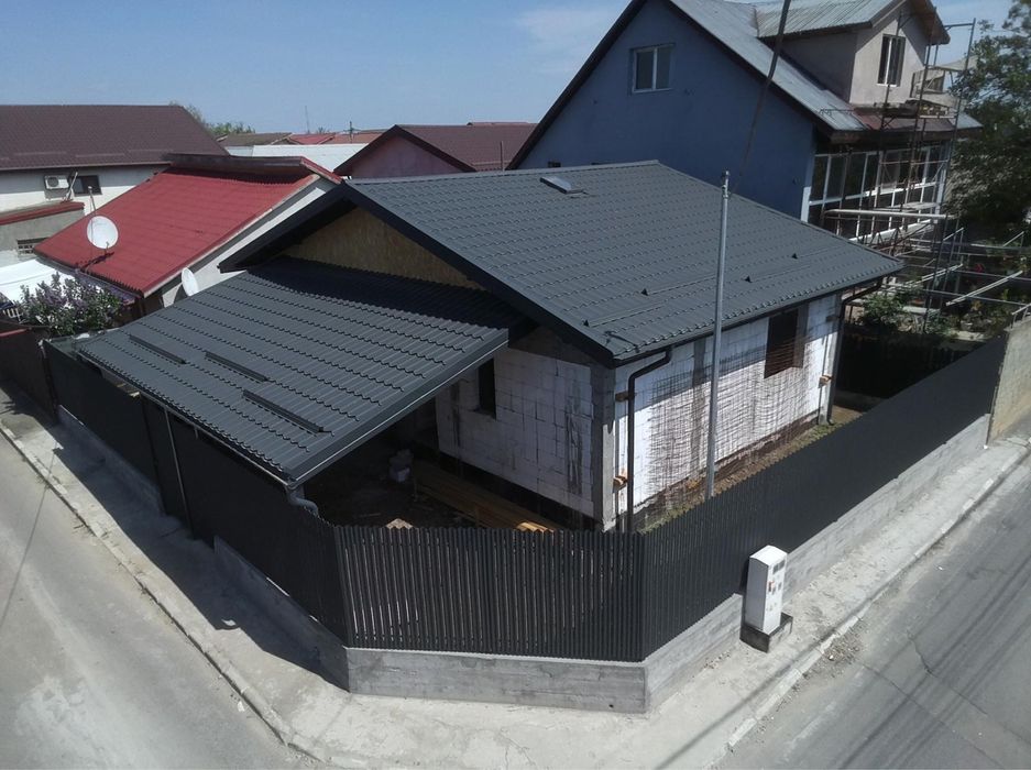 De vanzare 2 garsoniere cu curte individuala