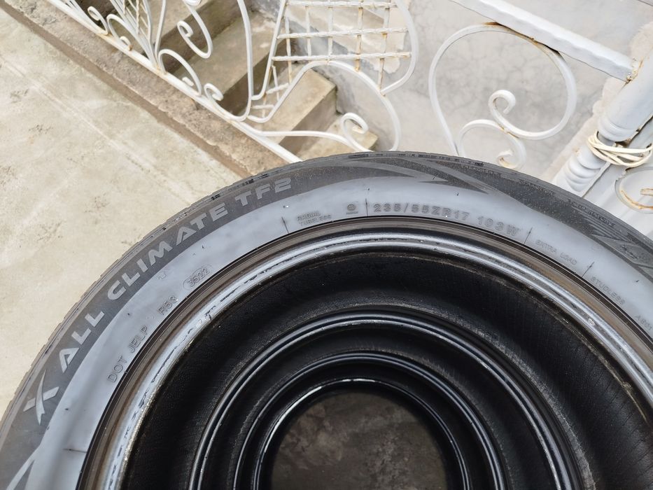 235 55 R17 Shina Turadour