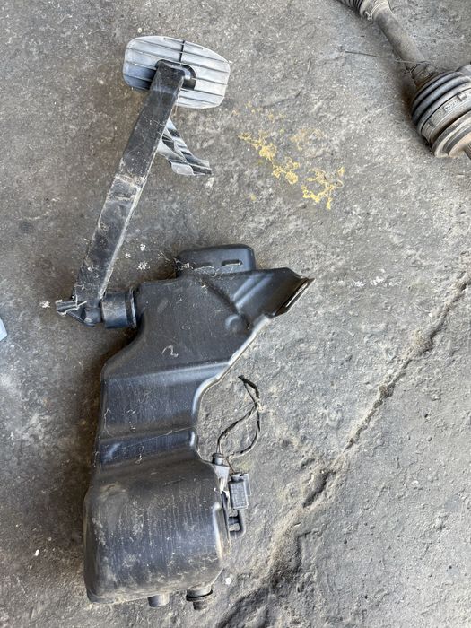 w205 аказанче за чистачкна течност Мерцедес Ц класа