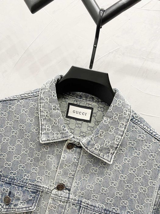 Gucci Floral Denim Kurtka. Sfânt albastru și alb GG ja
