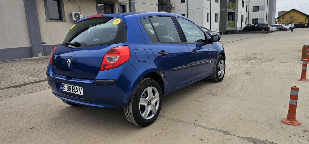 RENAULT Clio 2006 — imagine 3