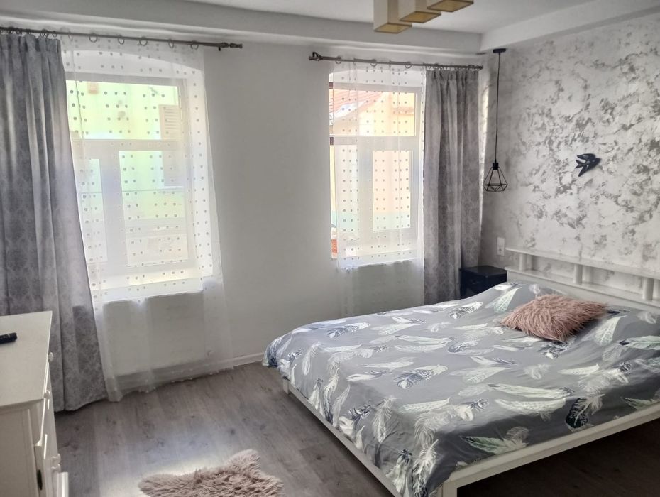 Proprietar,  vând 2 apartamente în zona centrala