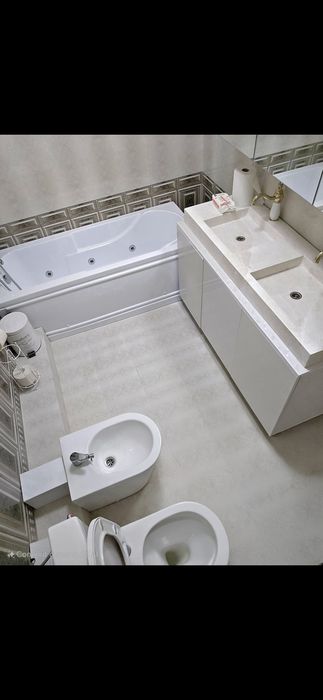 Casă De Închiriat – Ideală Pentru Locuință Sau Afaceri