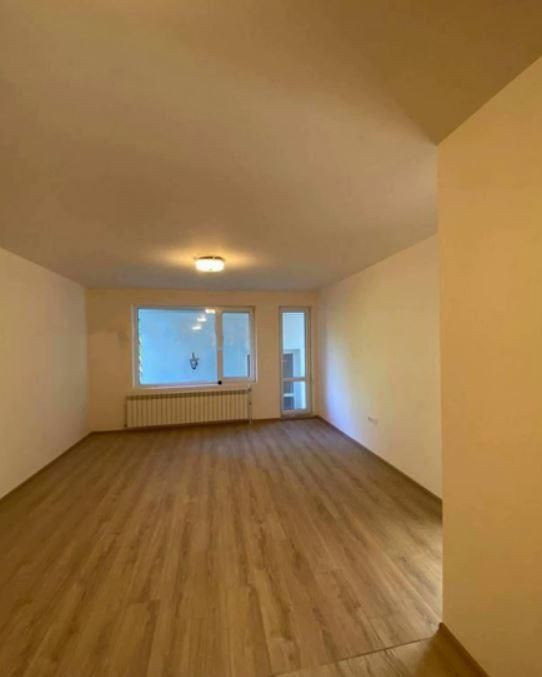 Дава се под наем Тристаен апартамент в София, Витоша - 90 кв.м за 850 € - Снимка #1