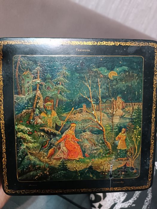 Продам шкатулку (винтаж)