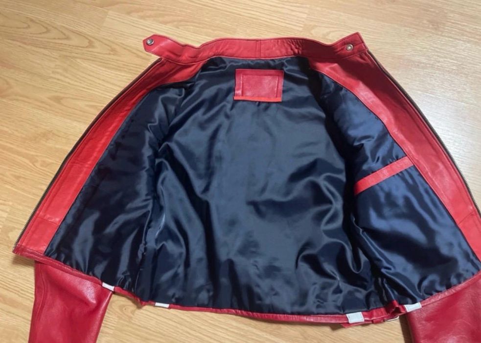 Geaca de piele rosie bmw