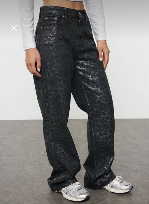 Дамски дънки с животински принт