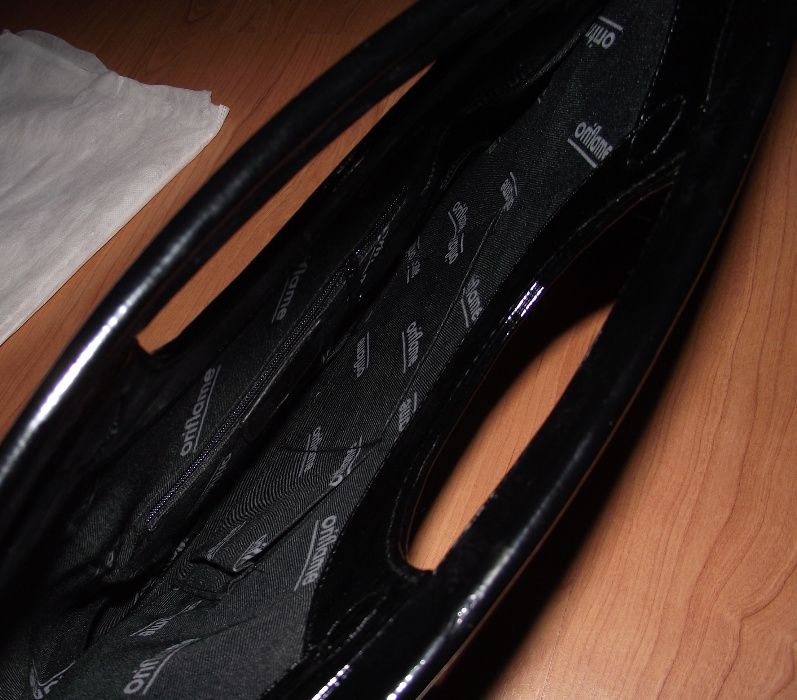 Geanta de dama , din vinil , transformabila in geanta plic