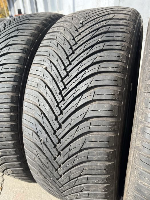 4 бр. всесезонни гуми 225/50/18 Maxxis DOT 2522 5,5-6 mm