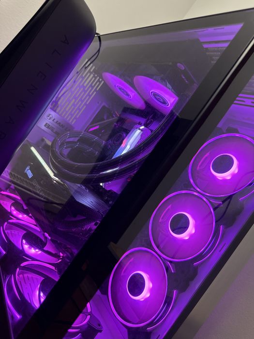 Setup gaming, RTX 3070 Ti, monitor 360hz, scaun gaming, periferice.