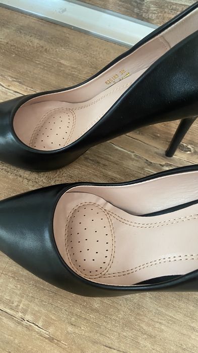 Официални обувки