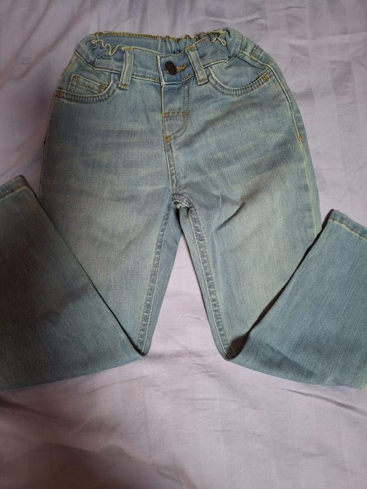 Продам детские рубашки 5.6 лет