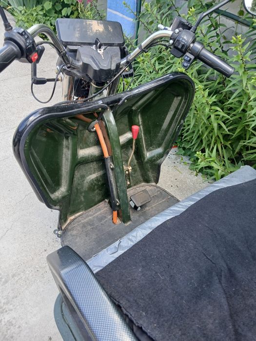 Vând triciclu electric SAIGE – benă mare, 2 locuri