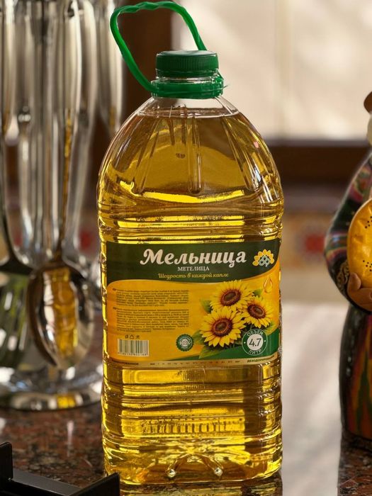 Масло подсолнечное 4.6 и 5 литровые
