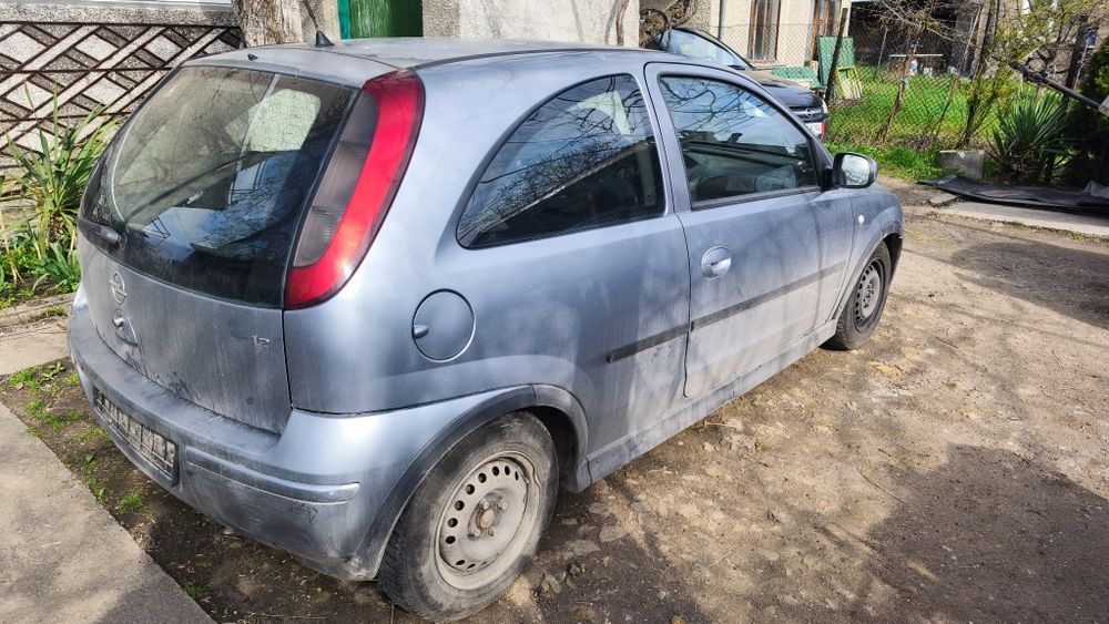 Opel Corsa C на части