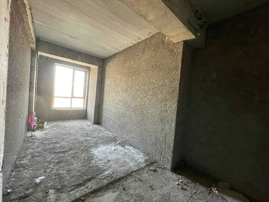 №3758.Продается 2х-комнатная квартира в Новостройке.(коробка)