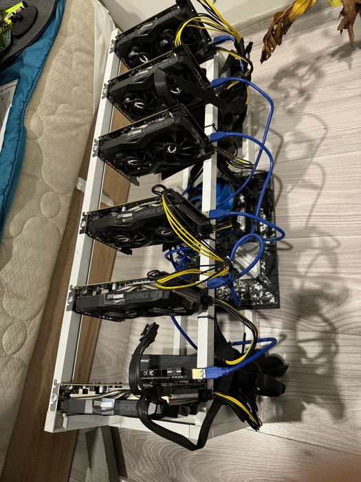 Копачка за крипто валута  mining rig