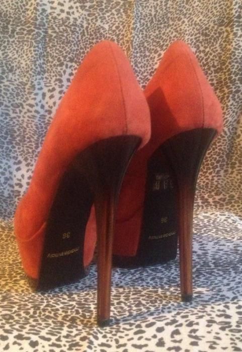 Високи обувки, номер 36