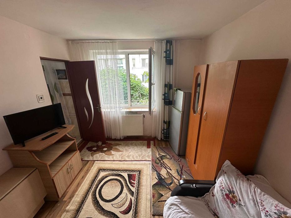Garsonieră de vânzare, Vaslui zonă Piață Centrală.