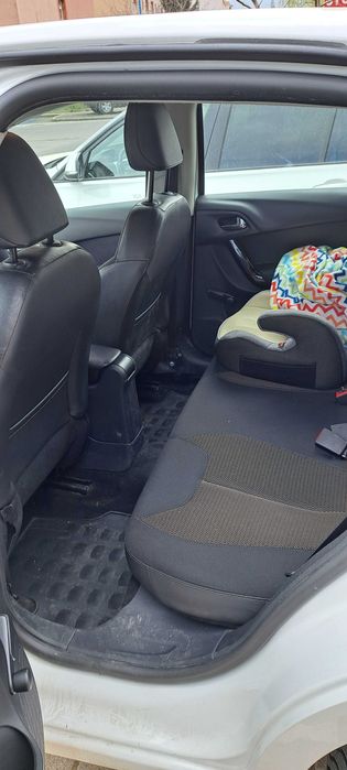 Vand Citroen C3 2012 avariat