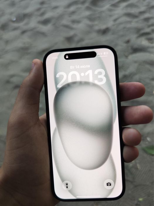 iPhone 15 Black
