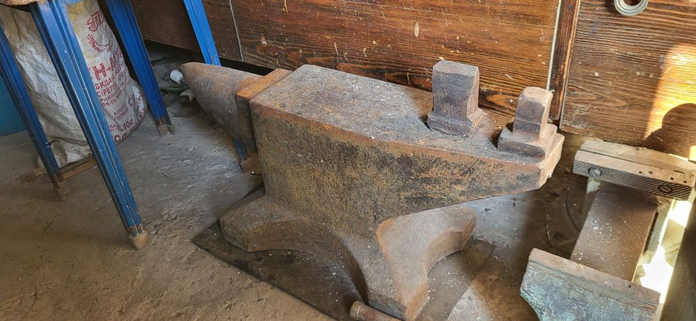 Продается Наковальня