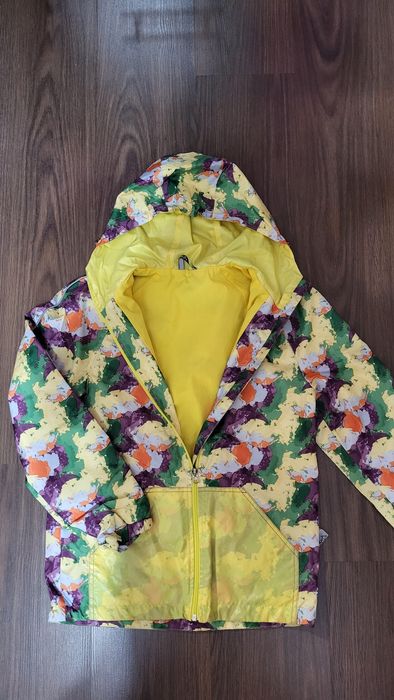 Продам ветровку куртку