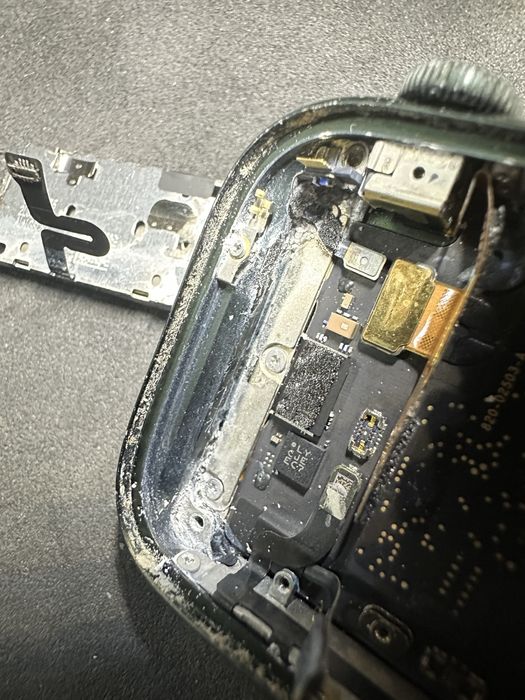 Reparatii Apple Watch Contact Cu Lichide Schimbare Display Home Button