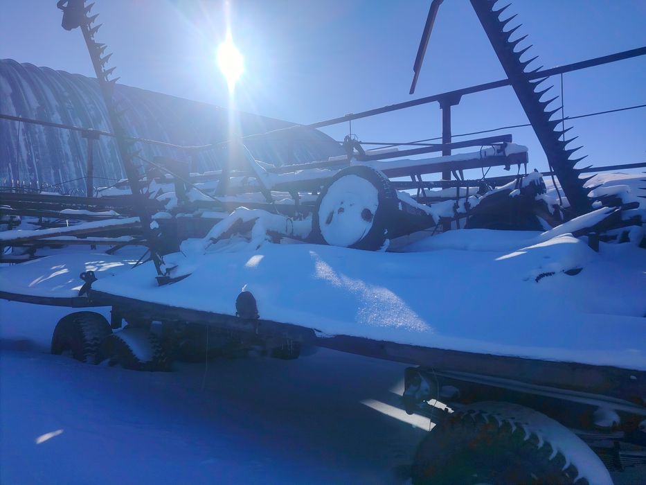 Сенокосилка двух бруска и грабли