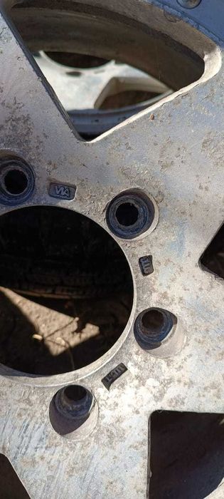 Диски  на Митсубиси делика R15