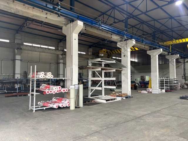 INCHIRIERE Hale Industriale  700 mp si 180mp  la 3 si 2 euro