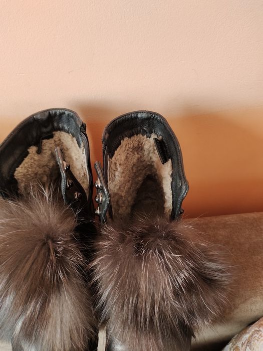 Продаю шапку и ботинки