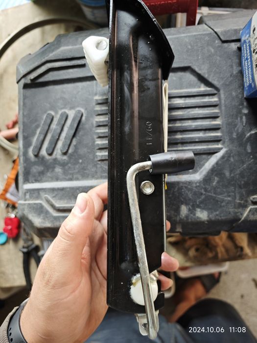 Крик за Мерцедес w221 w211