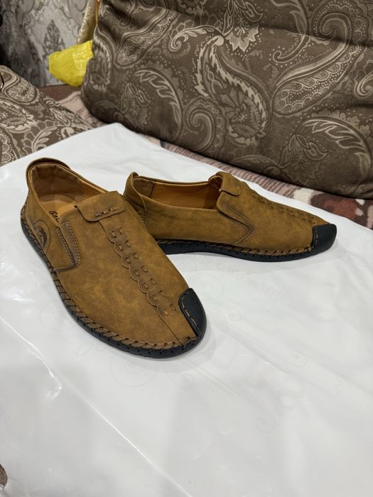 Продам мужские макасы новые