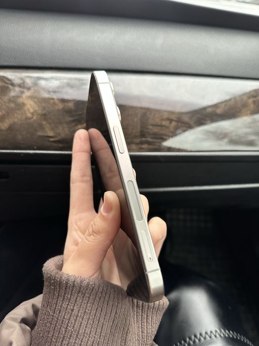 iPhone 15 Pro 256 93%