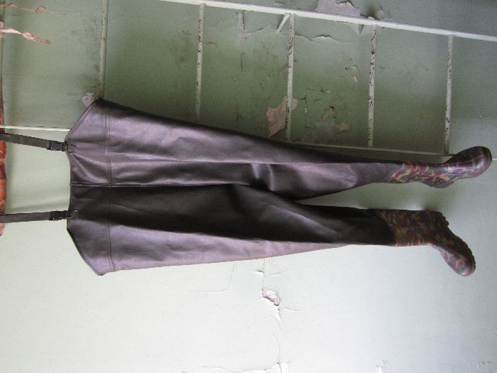 Рибарски гащеризон SIJIA с ботуши #  43, 44, 45.