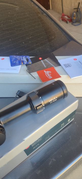 Luneta vanatoare Leica amplus 2,5-15x50i reticul 4A si tureta balistica.
Luneta nouă cumpărată din Germania cu factură. 
Se poate activa garanția i