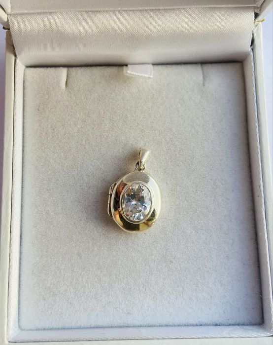 Pandantiv din argint cu zirconie pentru poze