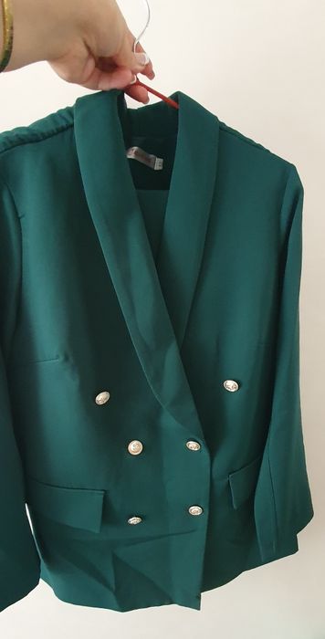 Двойка сотилади костюм и брюки