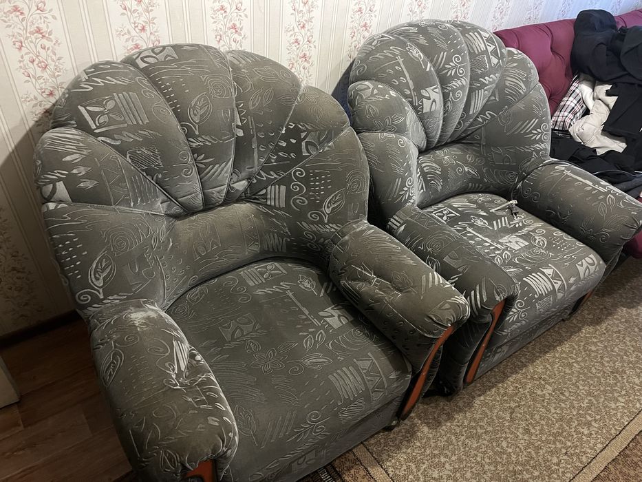 Продам два кресла за 7000