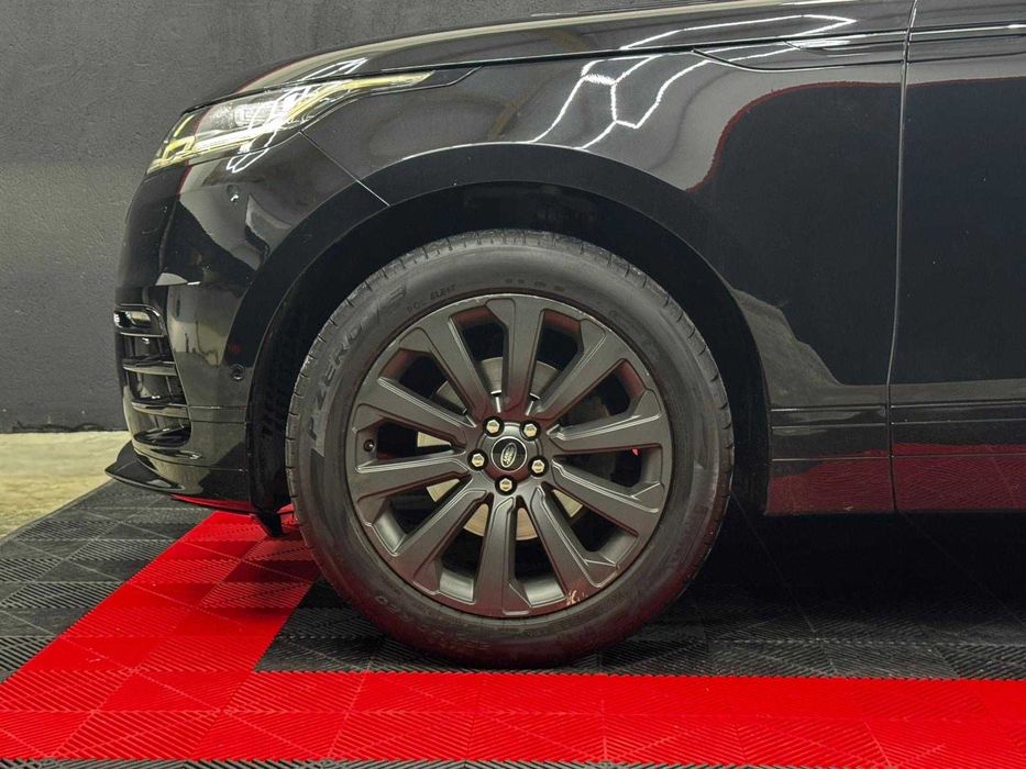 Range Rover Velar R-Dynamic / 2.0D / Trapă panoramică / Meridian
