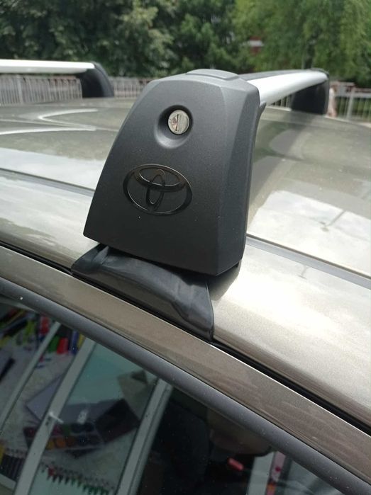 Оригинални напречни греди за Toyota Yaris MY-22 и автобокс