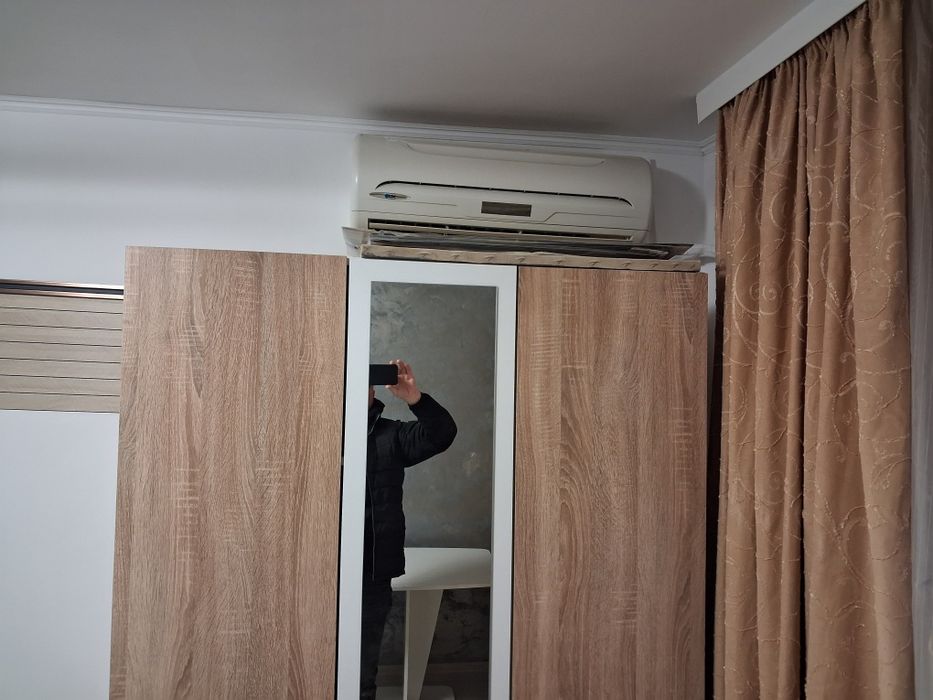 Garsoniera   Poarta 6 de vânzare sau închiriat