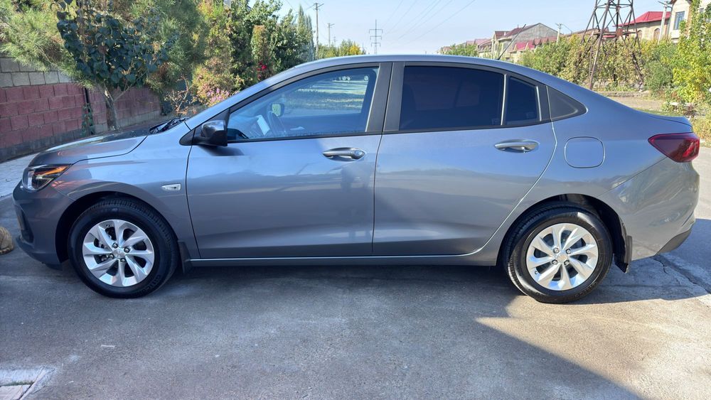 Продам свой автомобиль ONIX LTZ,в ДТП не участвовал!