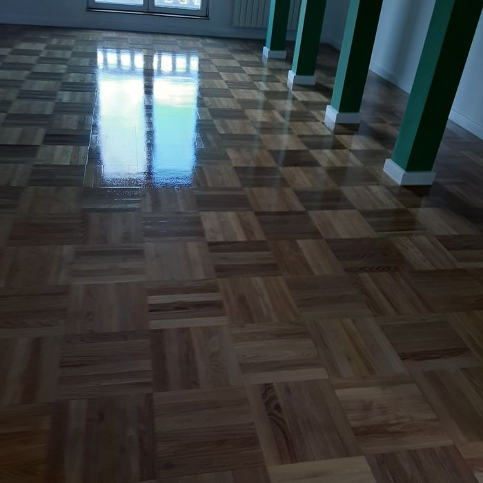 Parchetar profesionist