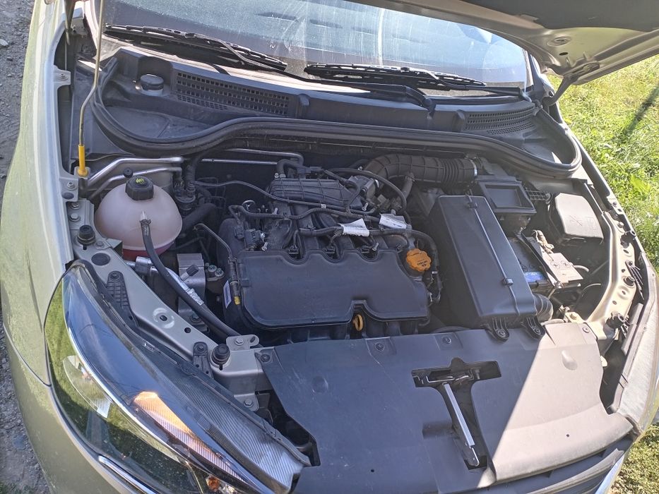 Продам Весту в отличном состоянии