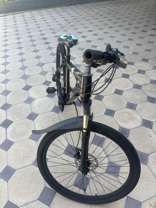 Черный велосипед